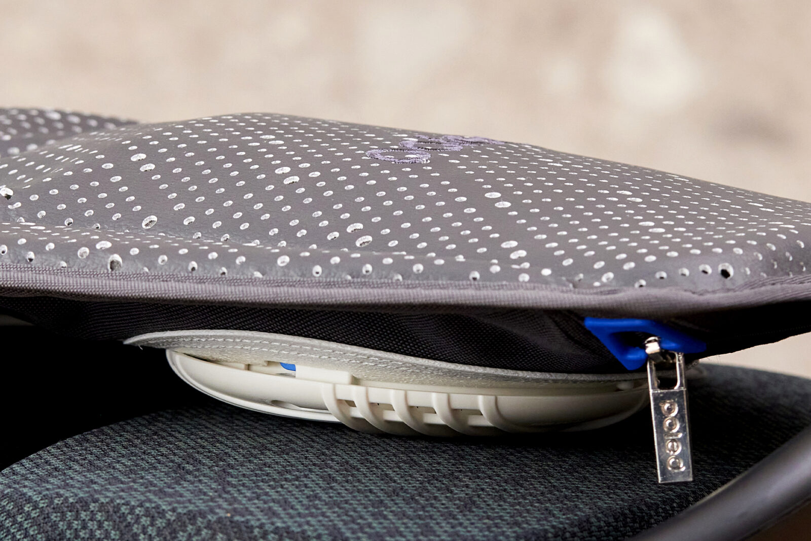 エアラブ5はファンの側面にも吸気口が追加された